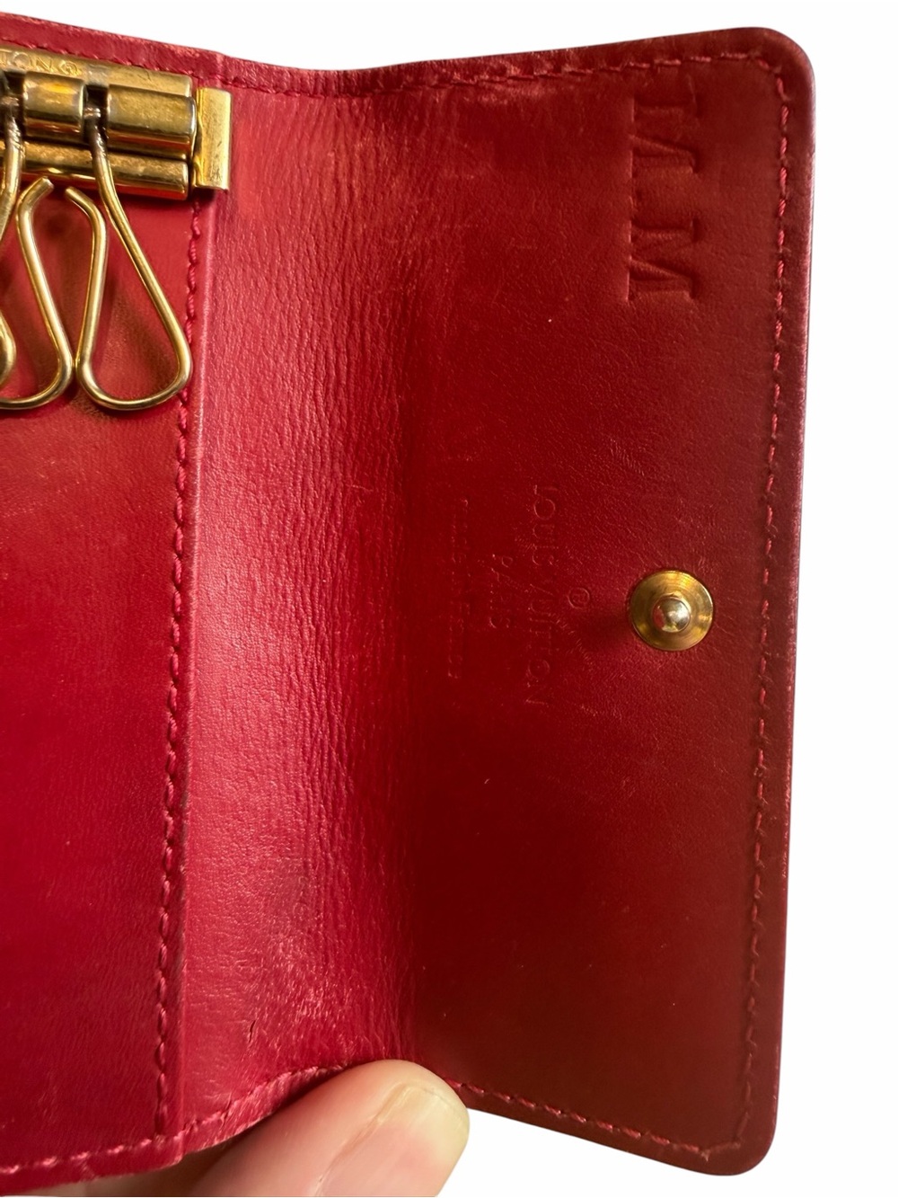 Authentic Louis Vuitton Red Vernis Monogram Key & Card Holder - Picture 5 of 6